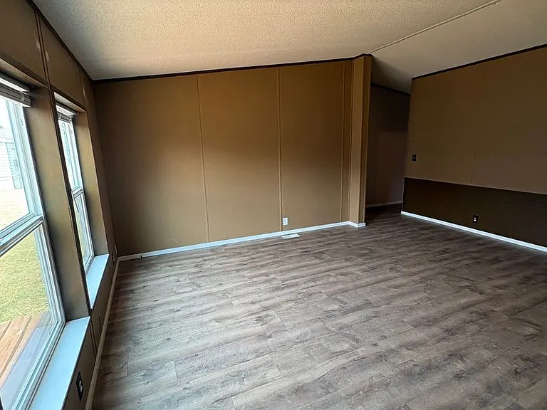 2703 Olivine St — Photo 4