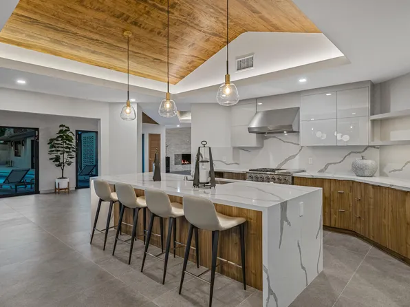 1177 E Sierra Way, Palm Springs, CA 92264