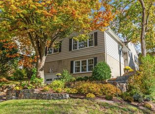 8 Chadwick Rd, White Plains, NY 10604