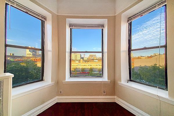 1st image of 112 W 121st St APT 9