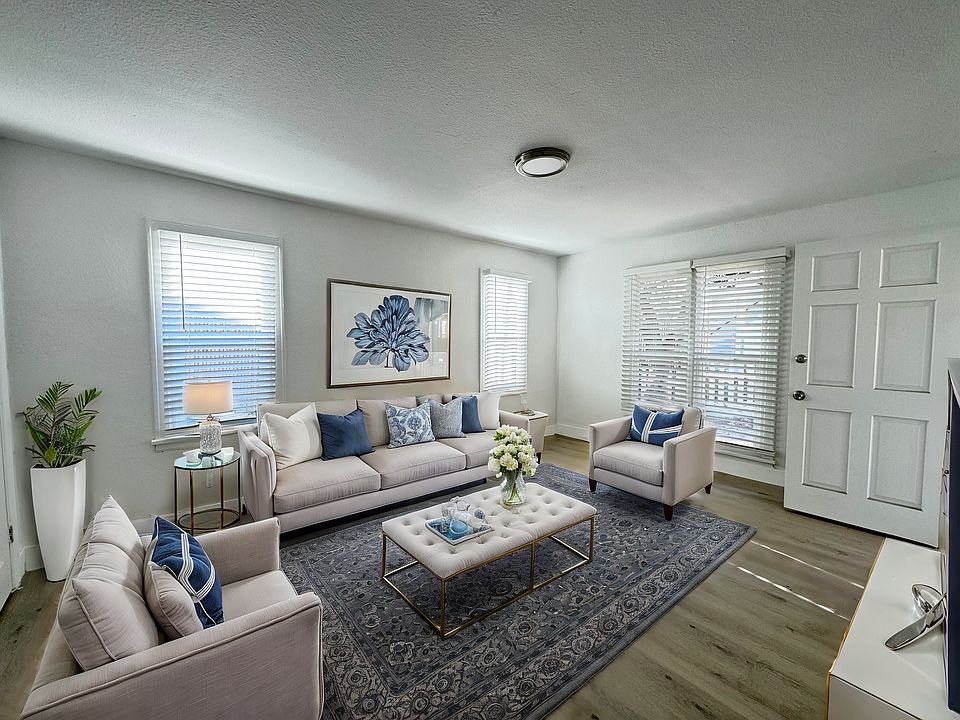 1st image of 172 S Avenue 53 #1/2