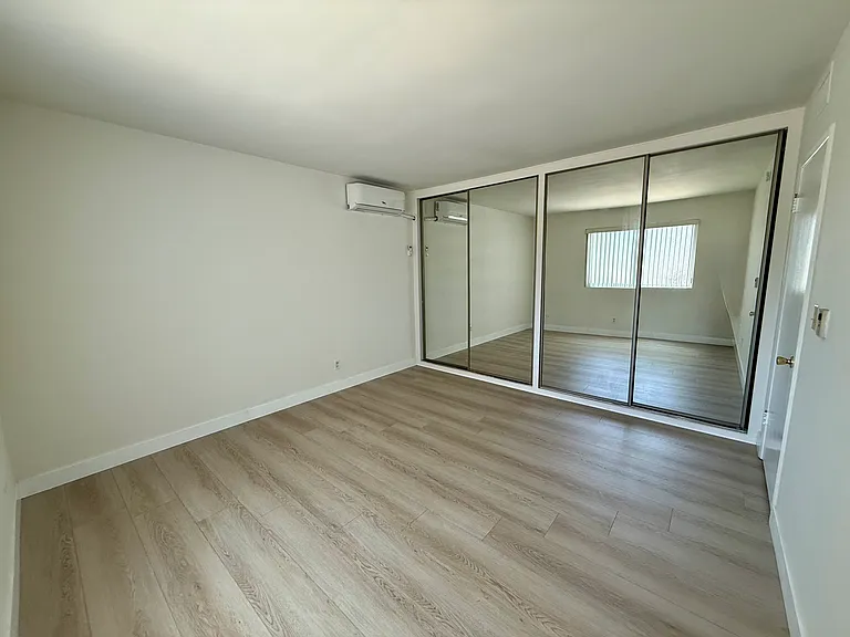 1115 Cordova St #114 — Photo 6