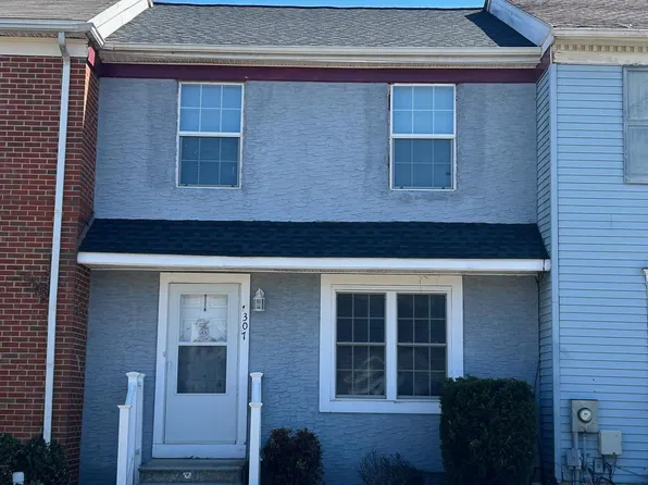307 Cold Spring Pl, Dover, DE 19904