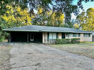 5711 Circle Dr, Alexandria, LA 71301