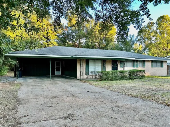 5711 Circle Dr, Alexandria, LA 71301