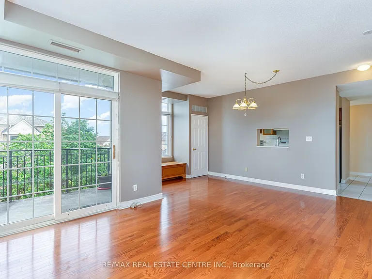 2301 Parkhaven Blvd #410 — Photo 6