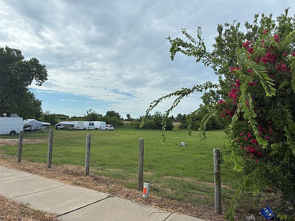 4th image of 367 County Line Rd