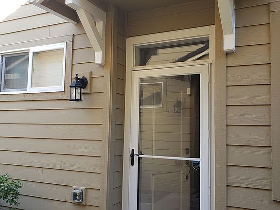 3rd image of 7107 NE 57th St