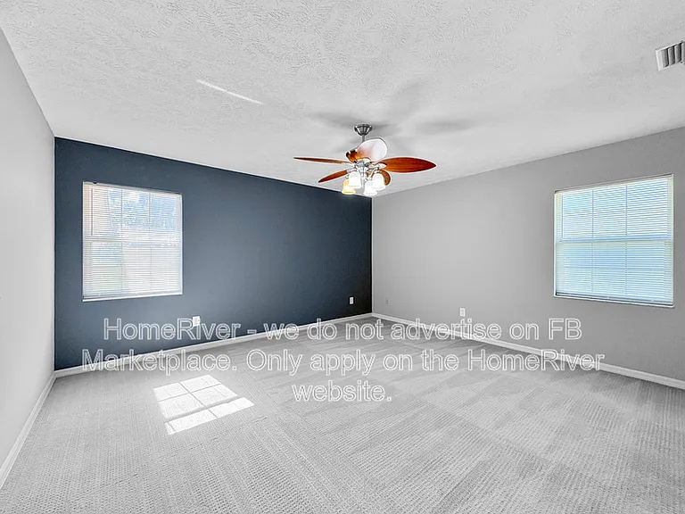 4021 NE 6th Ct — Photo 11