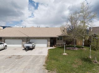 302 Bear Hollow Cir, Thayne, WY 83127