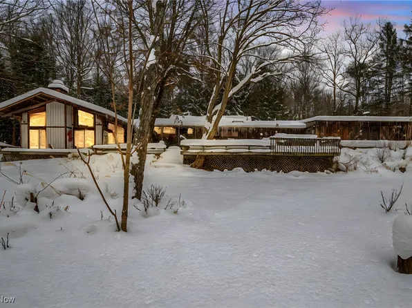 13610 Sperry Rd, Novelty, OH 44072