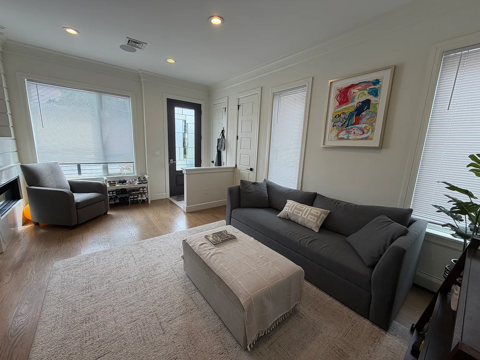 4 bed, 3.5 bath, 1500 sqft, $6,700 — Photo 3