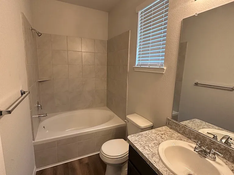 968 Harper Ln — Photo 15