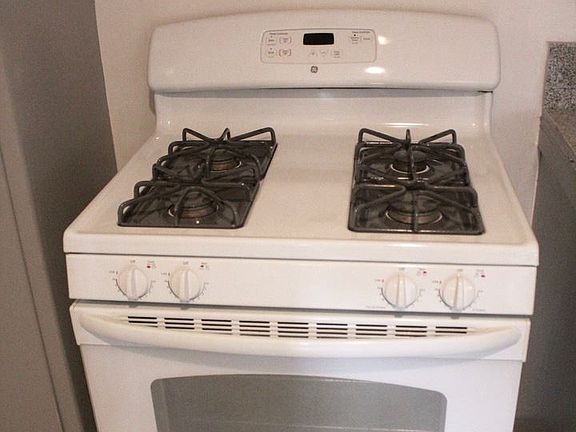 4th image of 3345 Mentone Ave APT 2