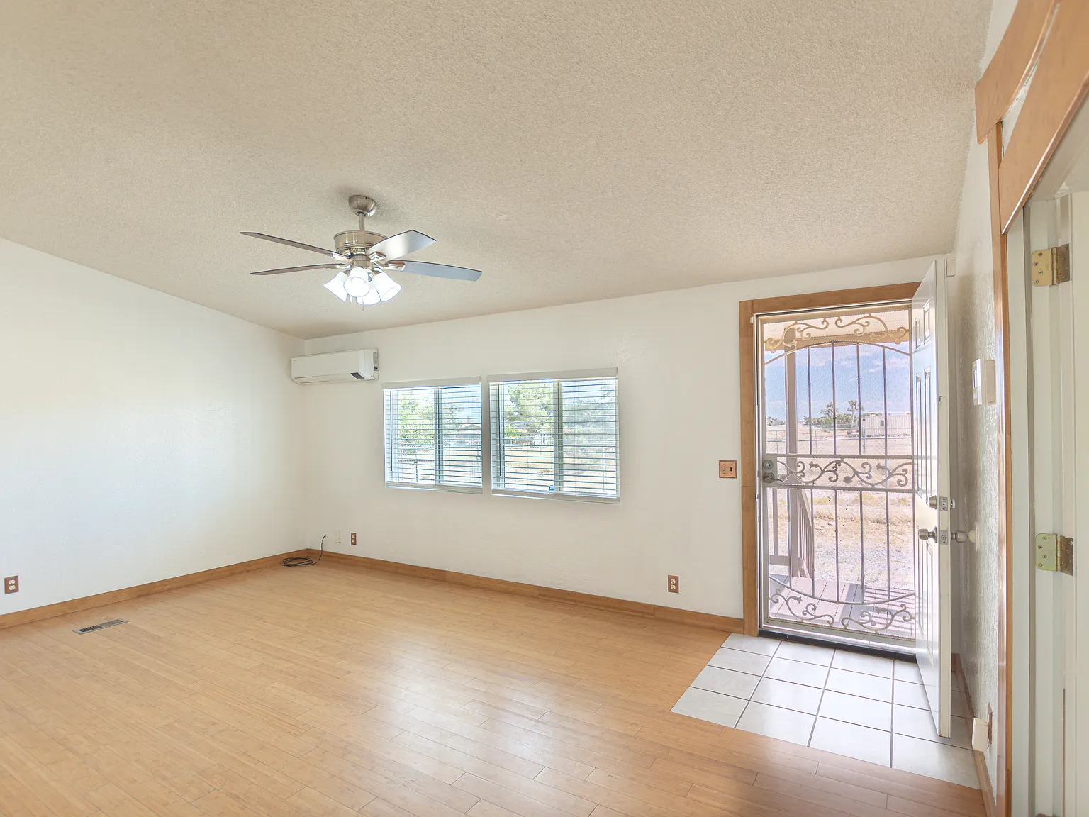 3 bed, 1680 sqft, $2,000 — Photo 3
