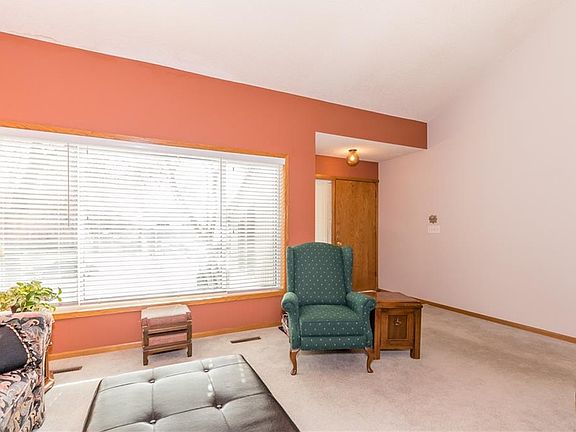 3rd image of 3513 Boulder Dr