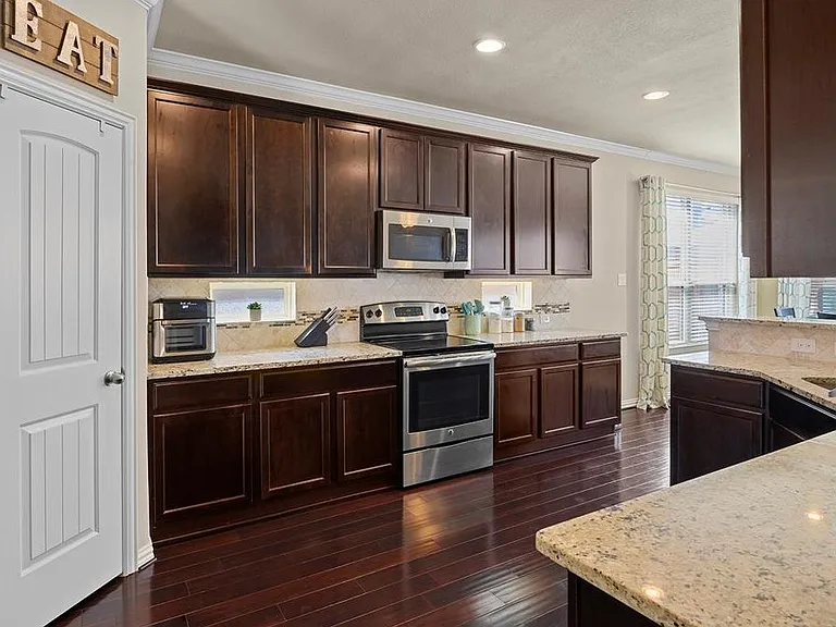 16609 Amistad Ave — Photo 9