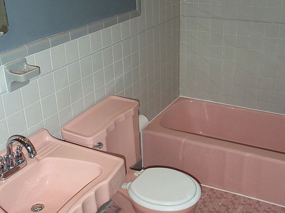 5th image of 15 Orchard Ln