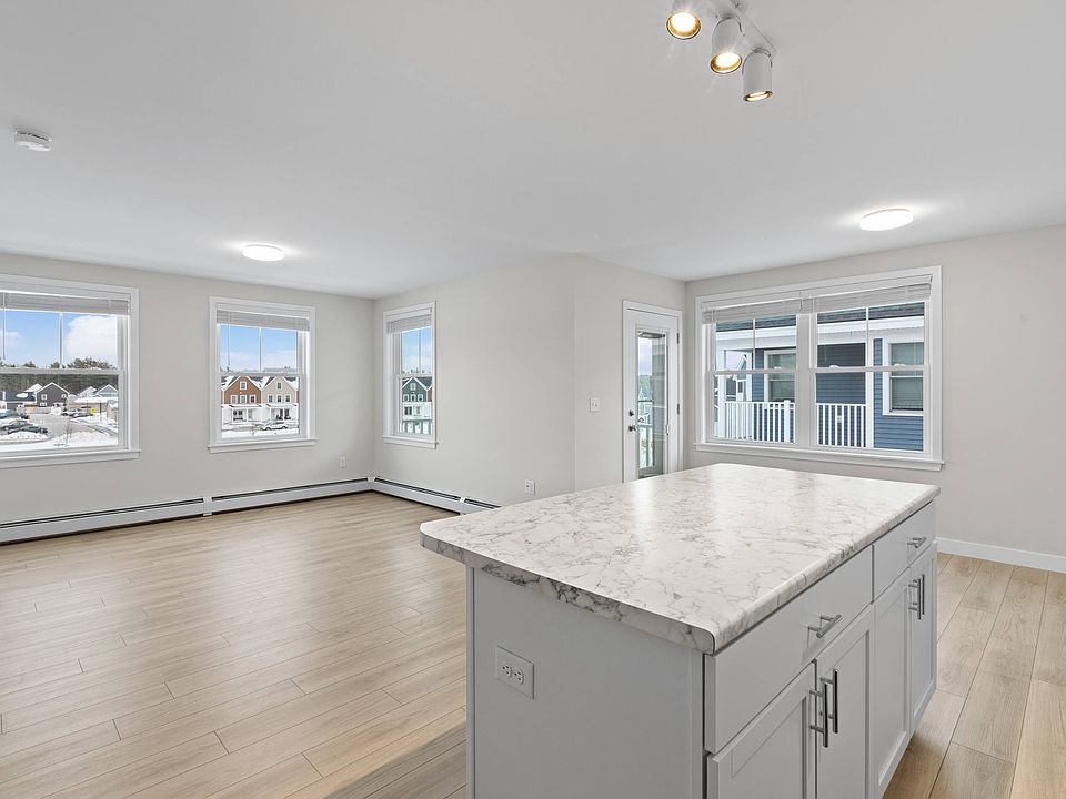 Hayloft Apartments 171 Scarborough Downs Rd Scarborough ME Zillow