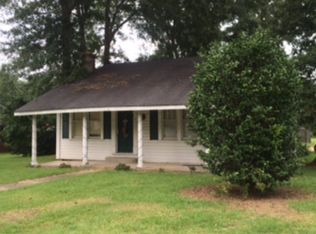 308 N Main St, Poplarville, MS 39470