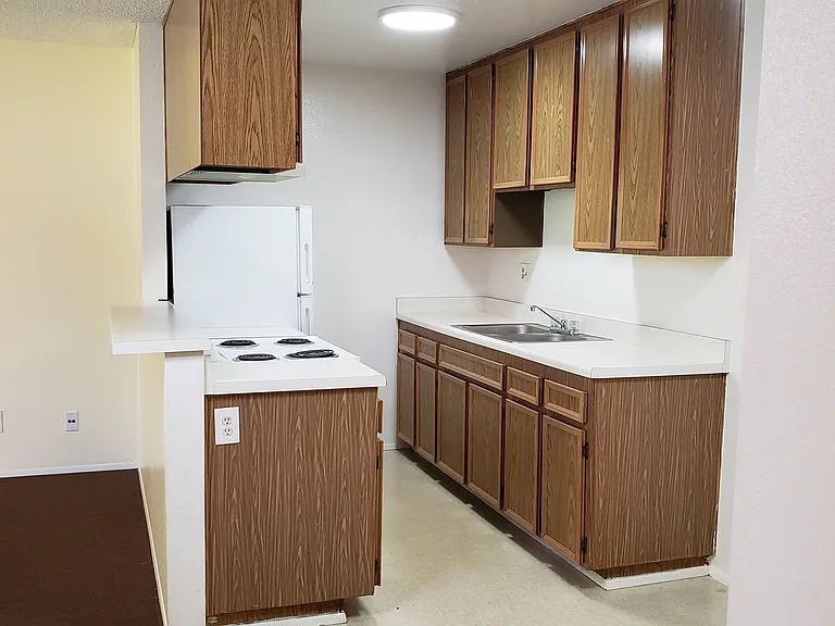 Vista Del Rio Apartments — Photo 17