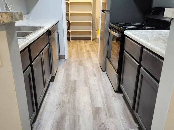 5053 Sandman Dr APT 95, Latonia, KY 41015