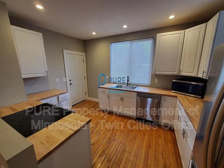 18 33rd St W #18-1 — Photo 3