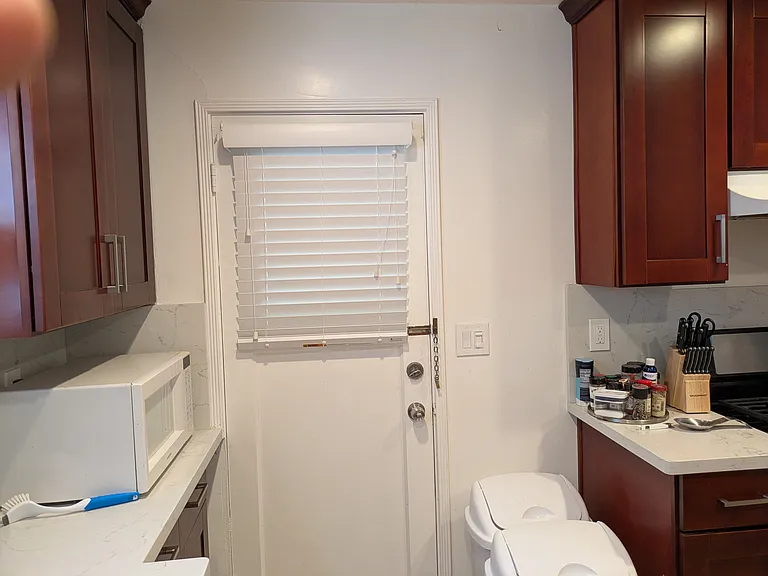 2390 Williams St #4 — Photo 9
