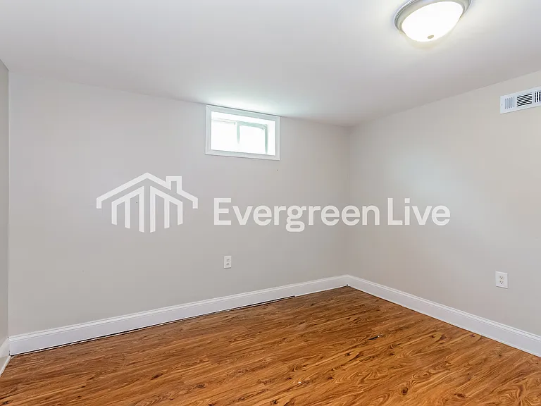 8525 Chestnut Oak Rd — Photo 6