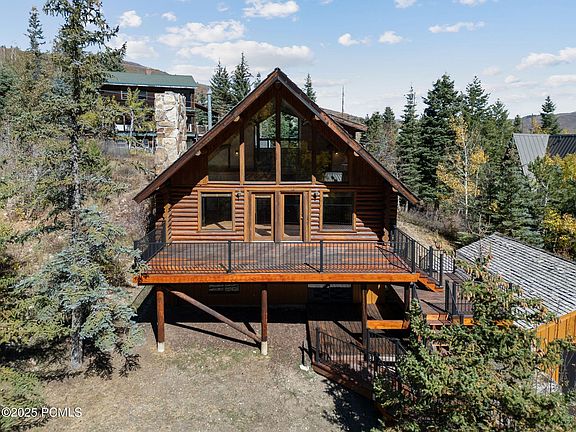 4th image of 540 Aspen Dr
