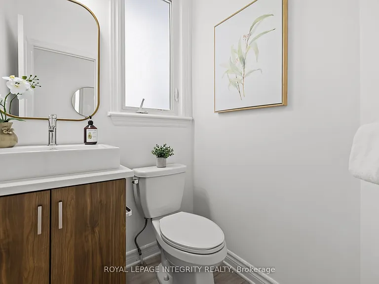 691 Capricorn Cir — Photo 4