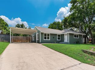 505 W Linden St, Ennis, TX 75119