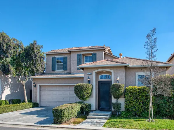 5674 N Lemon Tree Ln, Fresno, CA 93722
