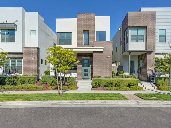 157 Fischbacher St, Sacramento, CA 95816