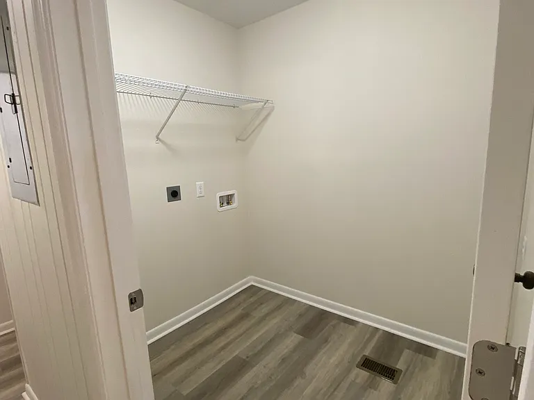 2539 Old Bainbridge Rd — Photo 6