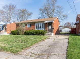 868 Livermore Ln, Elyria, OH