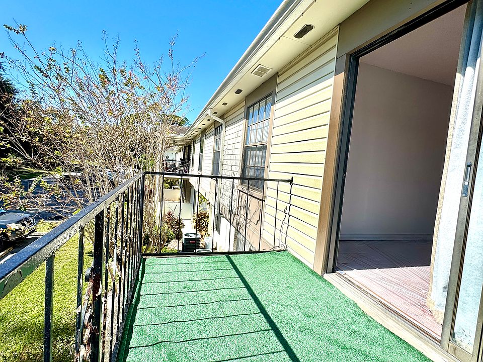 1st image of 5971 Village Cir #5971