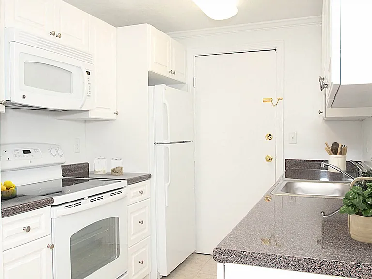 Village Green Apartments — Photo 134