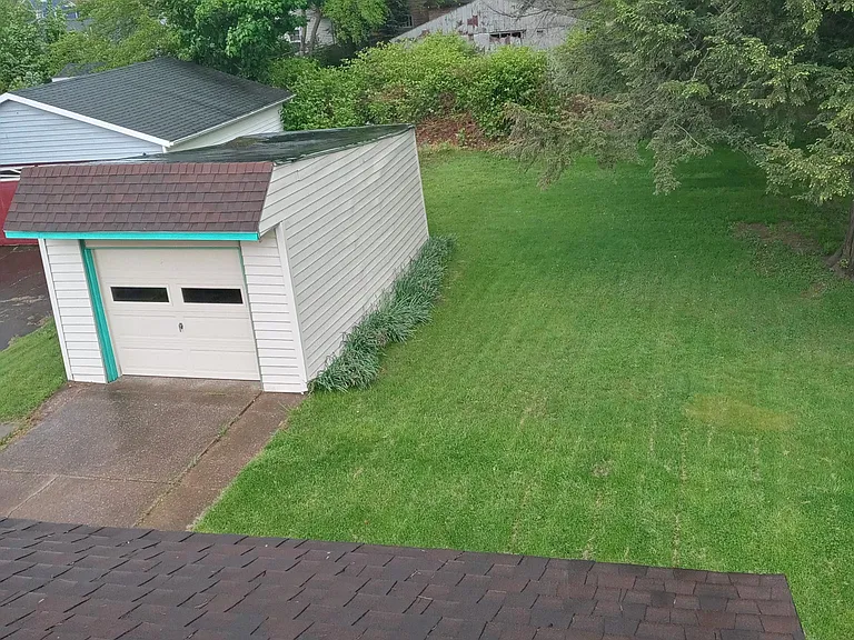 2109 Kilpatrick Ave — Photo 11