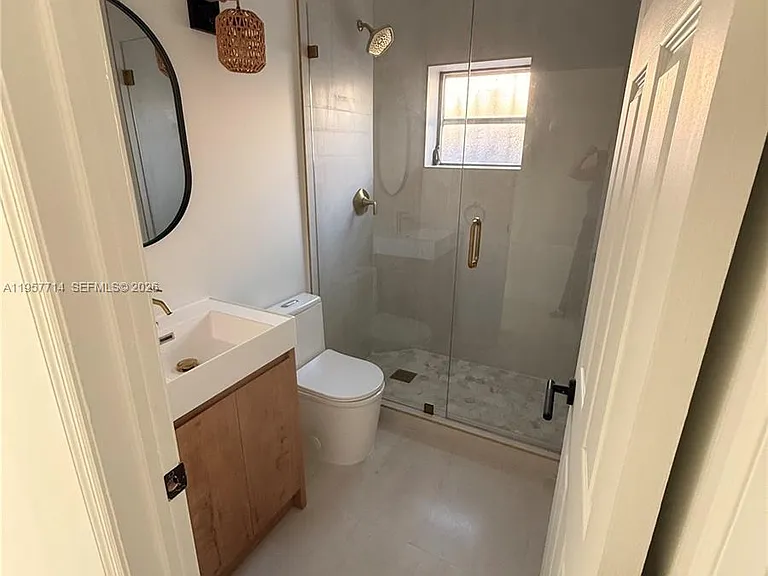 525 SW 22nd Ave #B — Photo 13