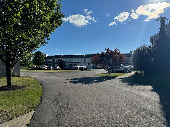 3rd image of 710 Village Blvd Unit E