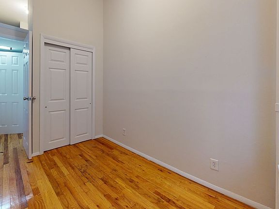 5th image of 208 W 82nd St #1D1