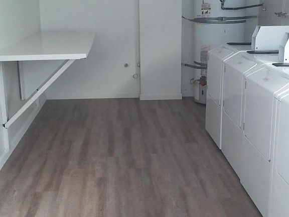 3rd image of 13632 Kornblum Ave APT 5