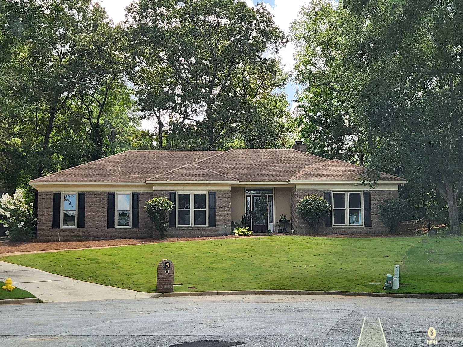 3 bed, 2516 sqft, $2,650 — Photo 1