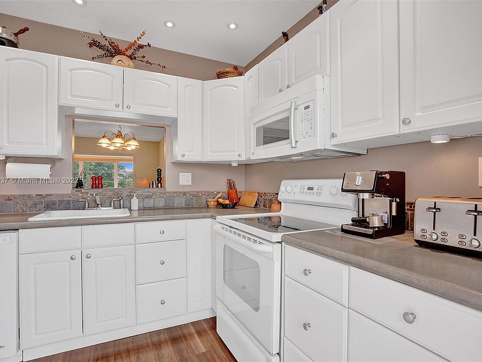 1st image of 5171 W Oakland Park Blvd #310