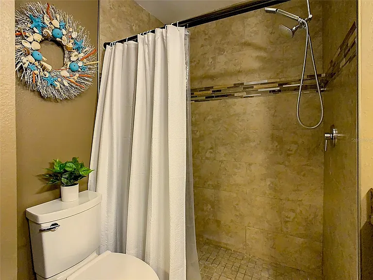 7300 Sunshine Skyway Ln S #201 — Photo 20