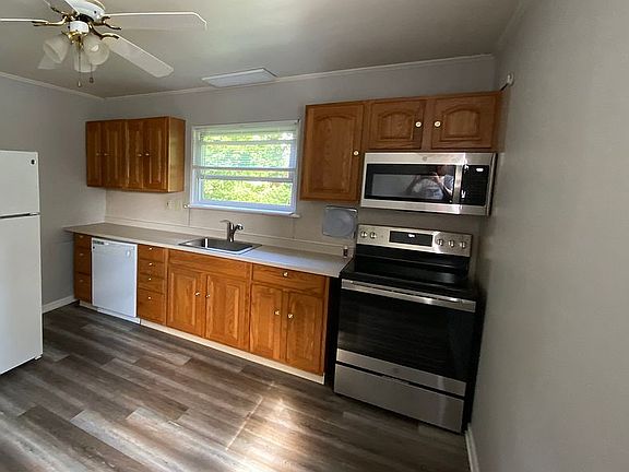 New floor microwave range