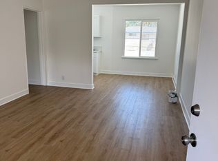 20527 W Vanowen St, Winnetka, CA 91306