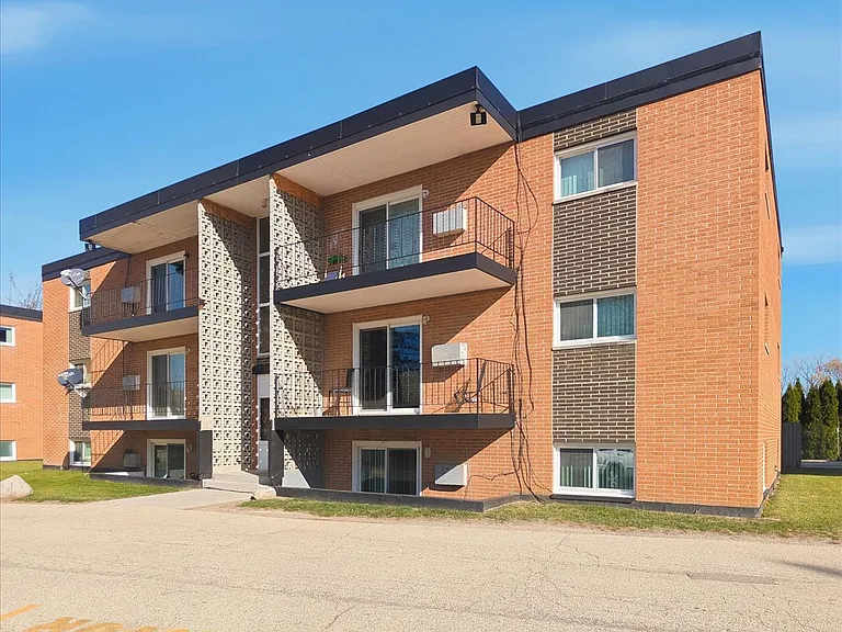 100 Marlene Ct #1 — Photo 1