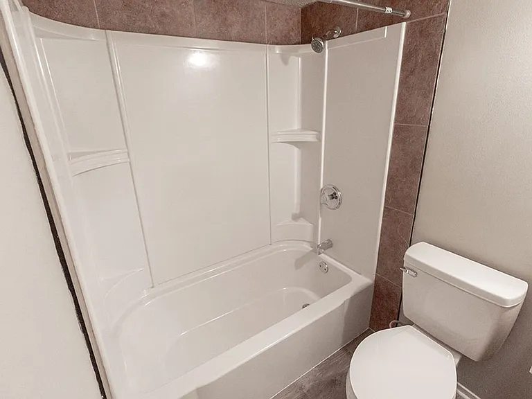 212 Wheaton Ct — Photo 15